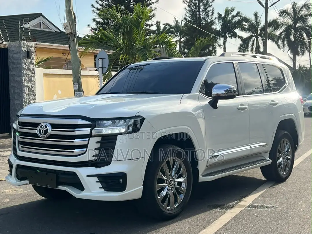 Toyota Land Cruiser 3.5 Petrol 4WD 2022 White