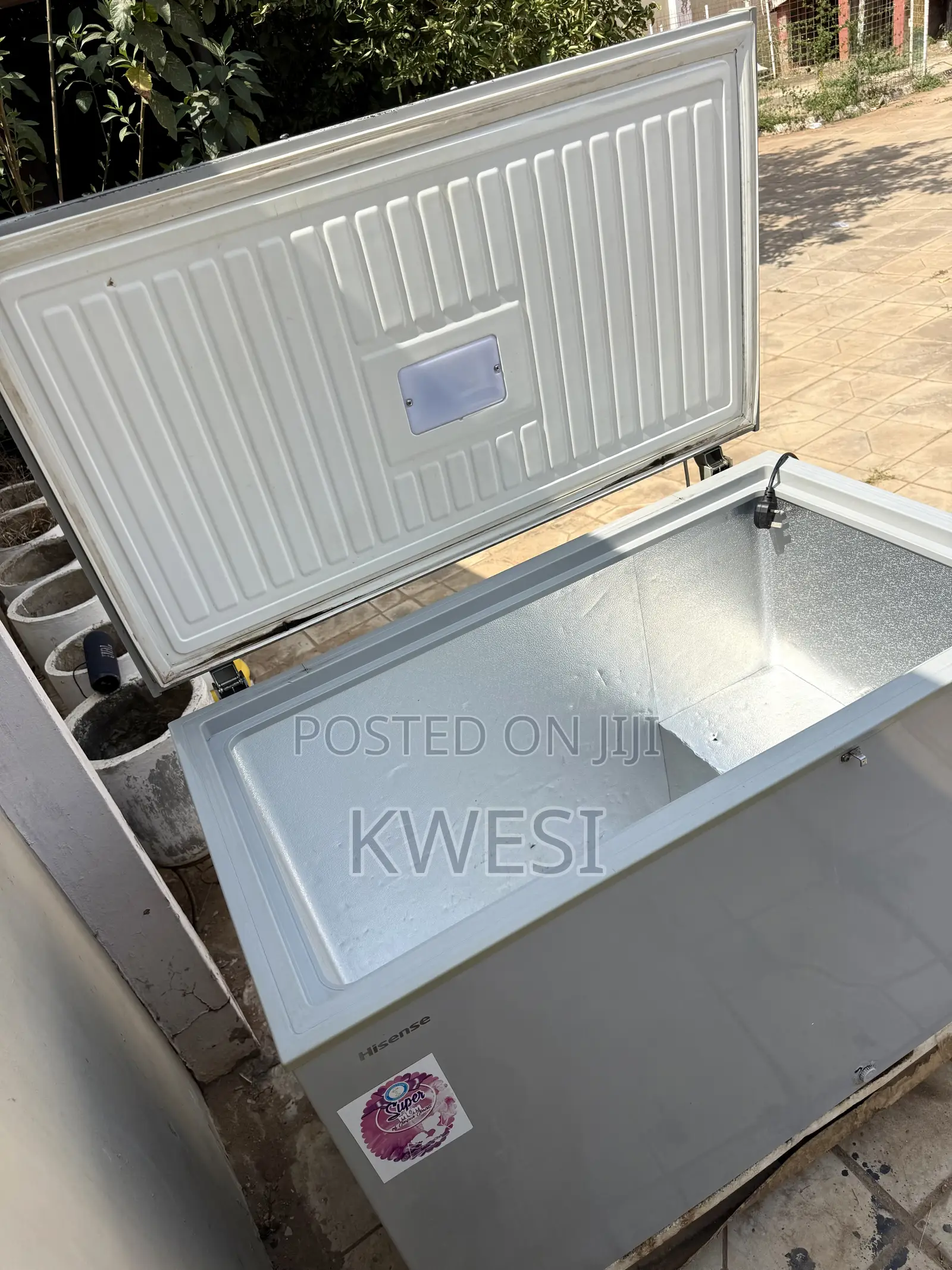 Hisense 310L Chest Freezer – Quick Sale!