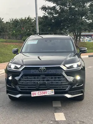 Toyota Highlander Platinum AWD 2026 Black
