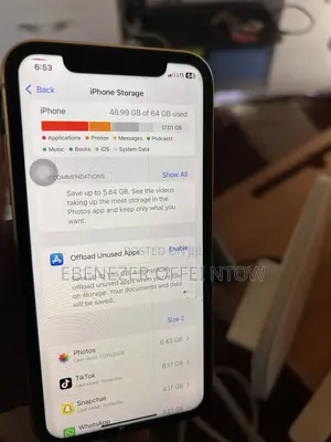 Apple iPhone 11 64 GB Yellow