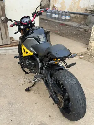 Benelli TNT 2023 Black