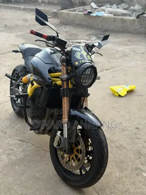 Benelli TNT 2023 Black