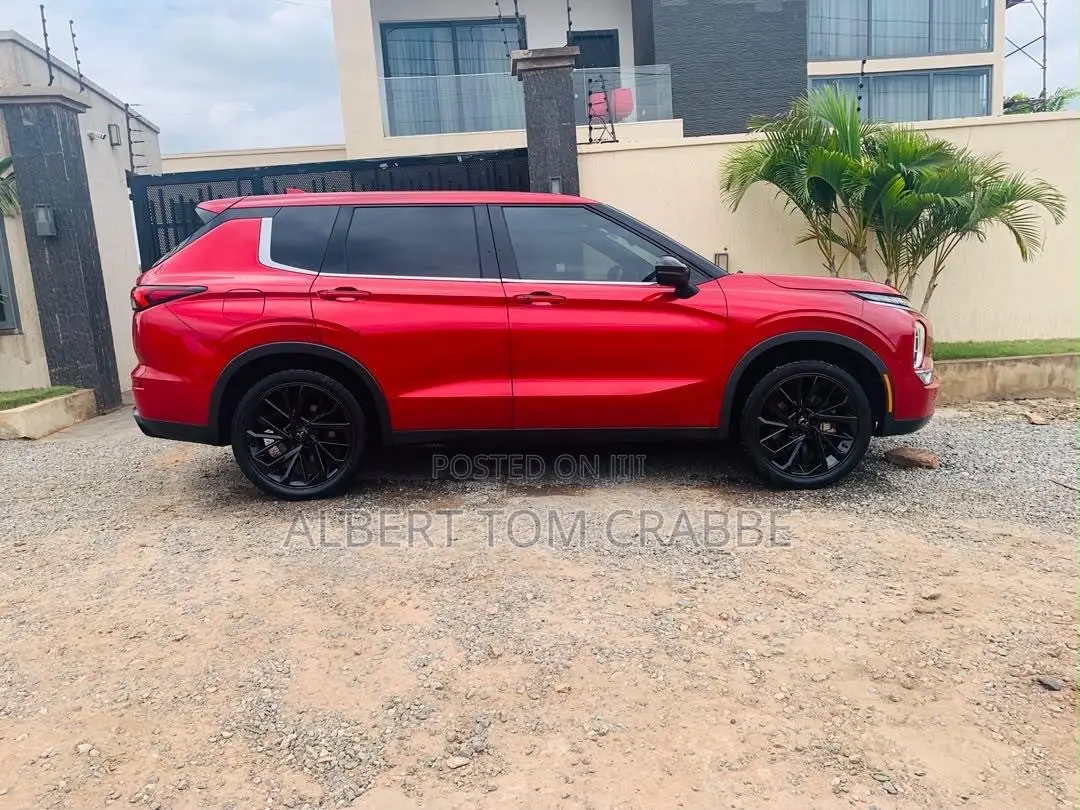 Mitsubishi Outlander Sport 2023 Red