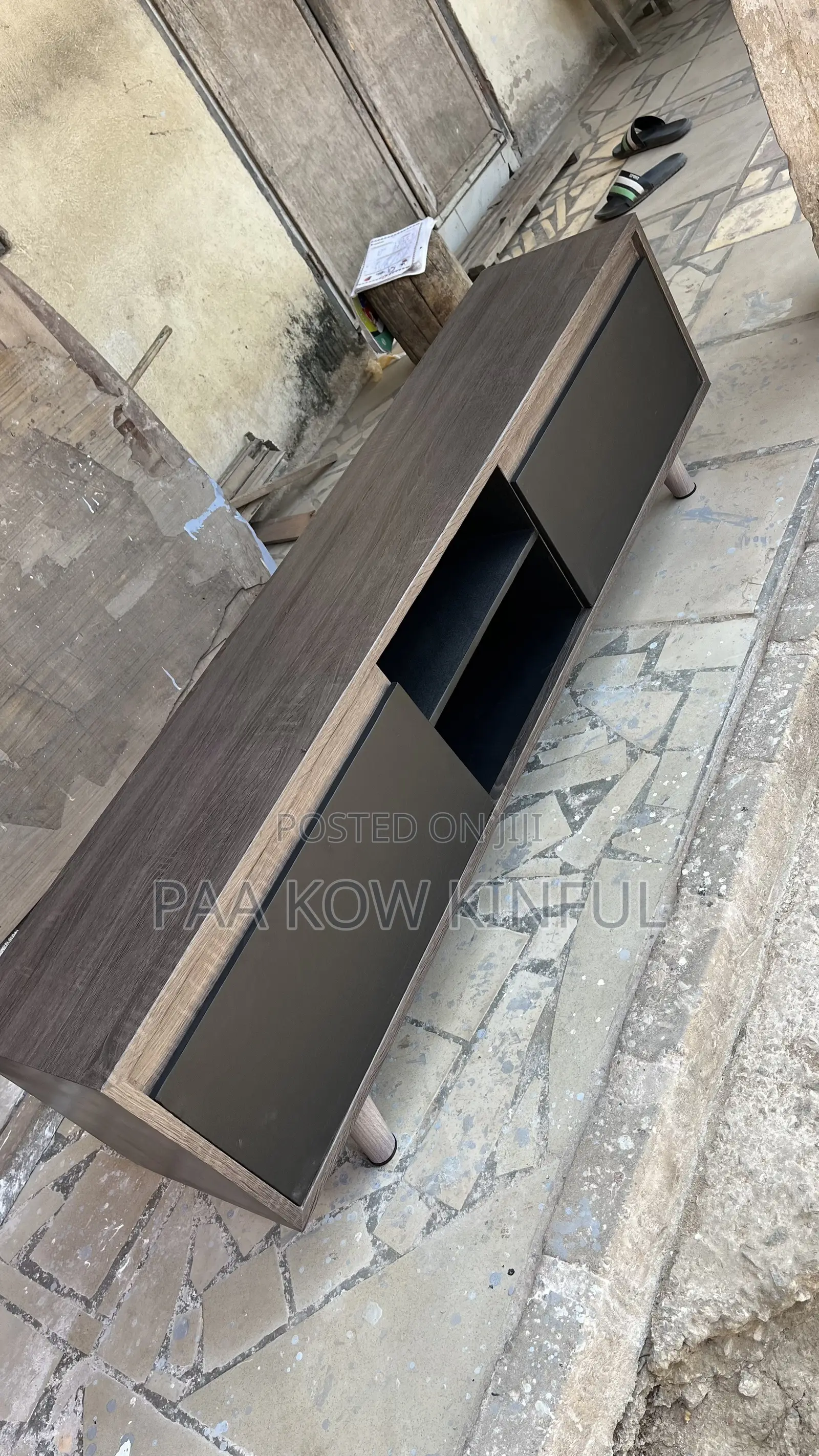 TV Stand/ Cabinet