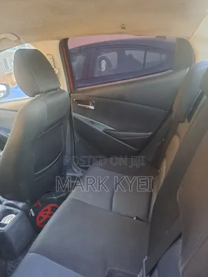 Toyota Yaris iA 1.5 FWD 2016 Burgundy