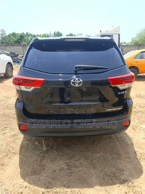 Toyota Highlander XLE 2019 Black
