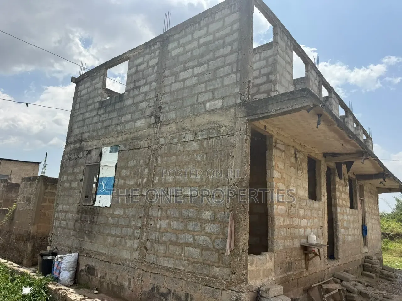 6bdrm Apartment in Pobiman -Treba, Amasaman for Sale