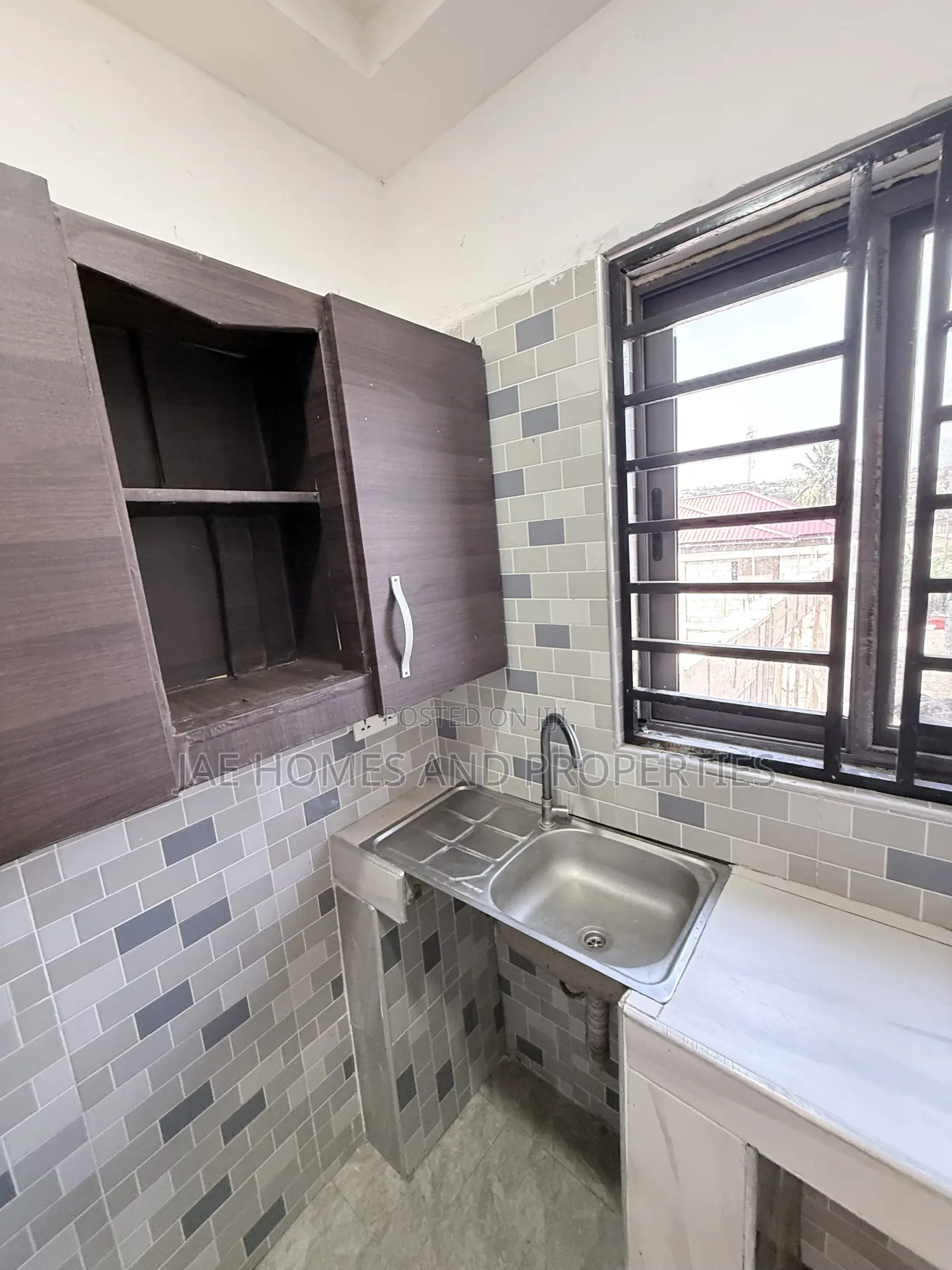 1bdrm Apartment in Old Barrier for rent
