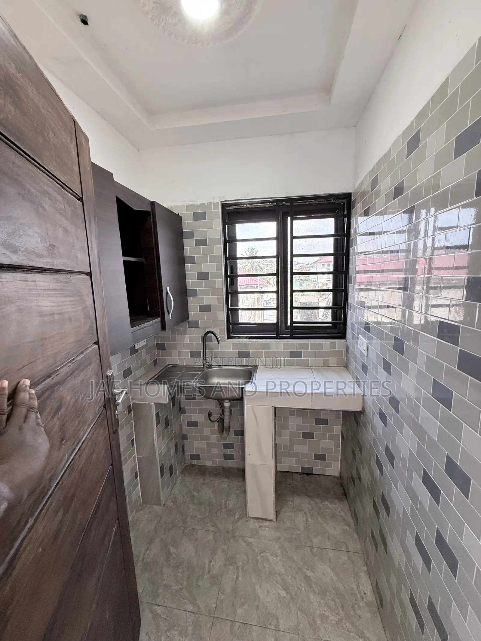 1bdrm Apartment in Old Barrier for rent