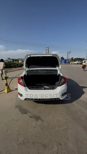 Honda Civic EX Sedan 2019 White