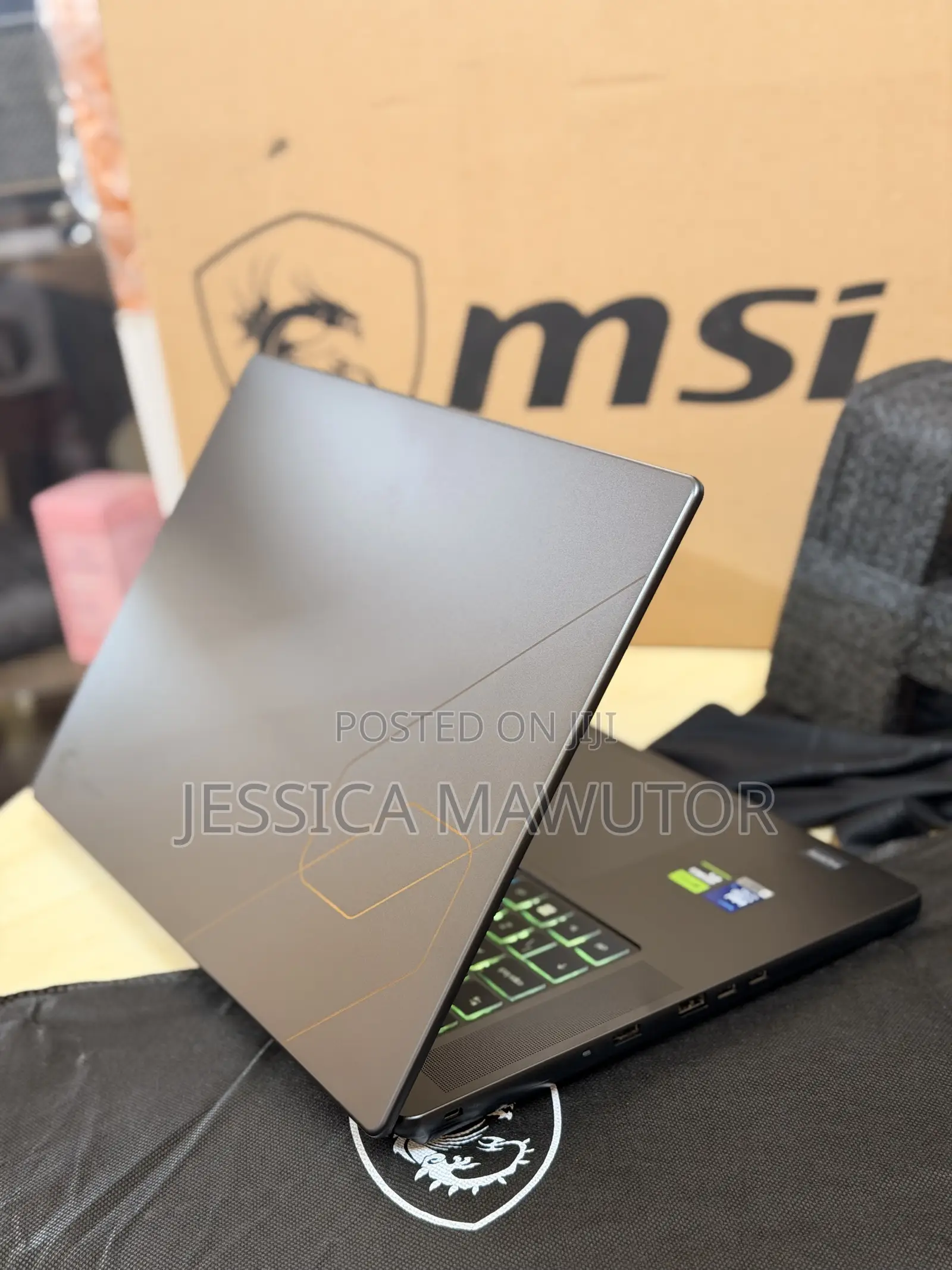 New Laptop MSI 32GB Intel Core Ultra 9 SSD 1T