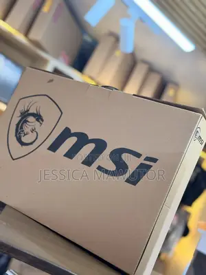 New Laptop MSI 32GB Intel Core Ultra 9 SSD 1T