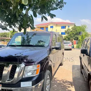 Nissan NV3500 2015 Burgundy