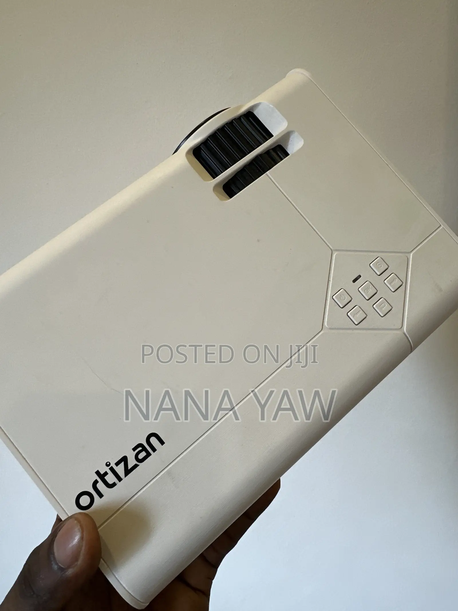 Ortizan Quality Portable Mini Video Projector