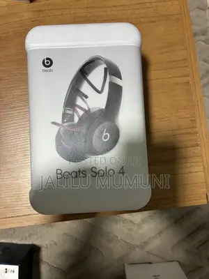 Beats Solo 4