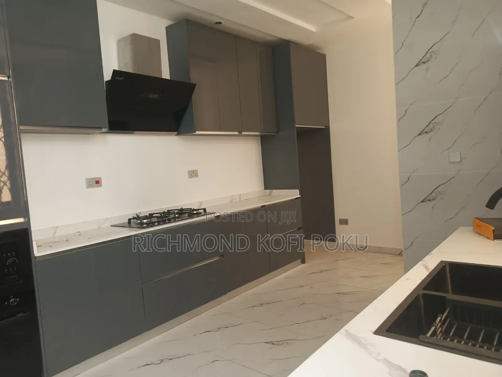 5bdrm House in Kofi'S Realty, Coca Cola for sale