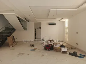 5bdrm House in Kofi'S Realty, Coca Cola for sale