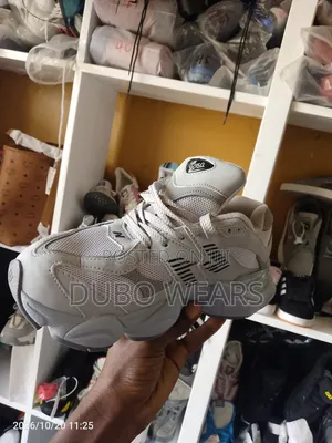 New Balance 9060 With Latest Features