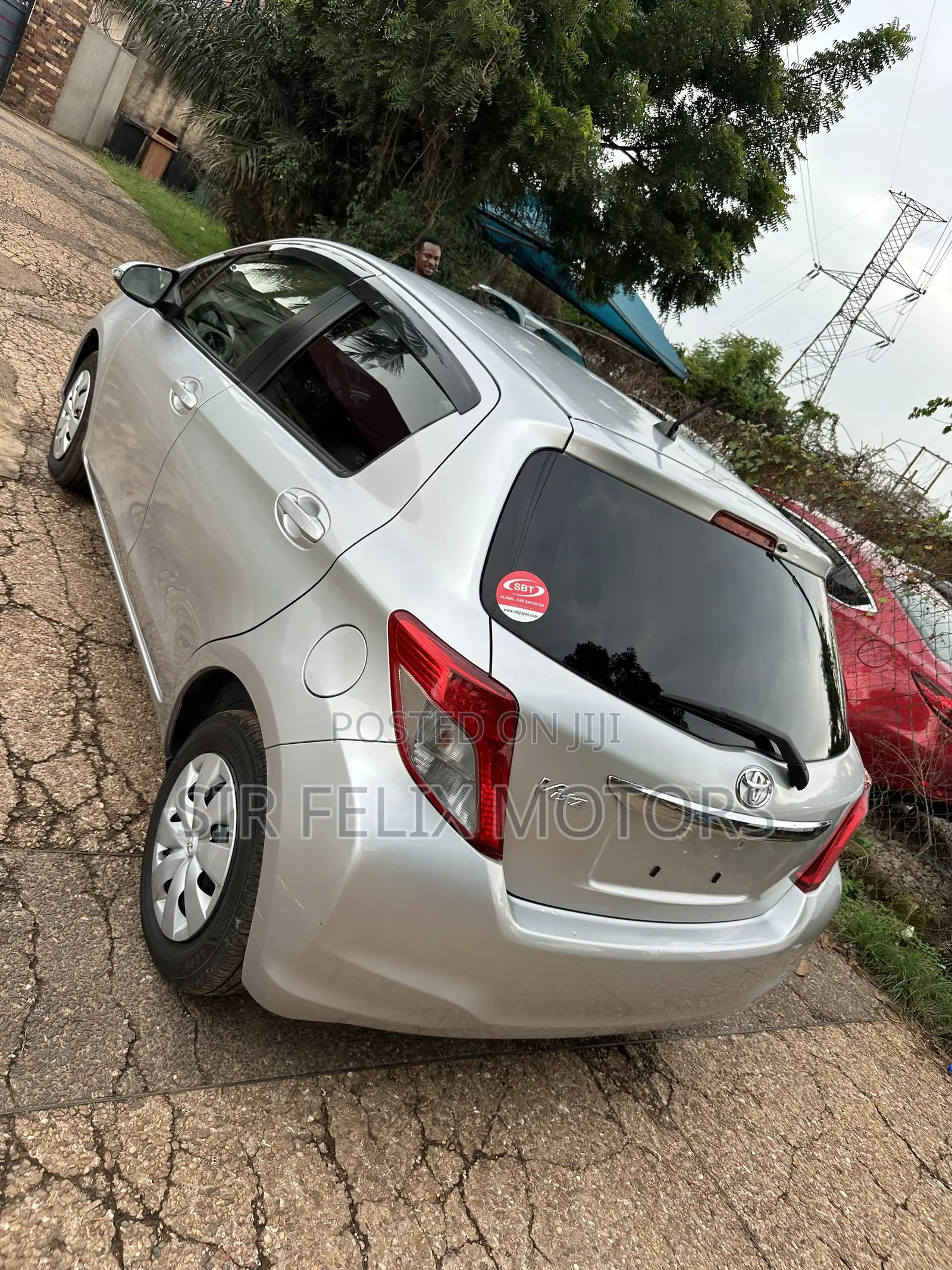 Toyota Vitz 1.5 FWD 5dr 2013 Silver