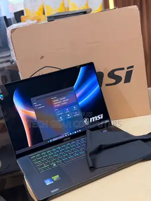 New Laptop MSI Stealth 16 AI Studio 32GB Intel Core Ultra 9 SSD 1T