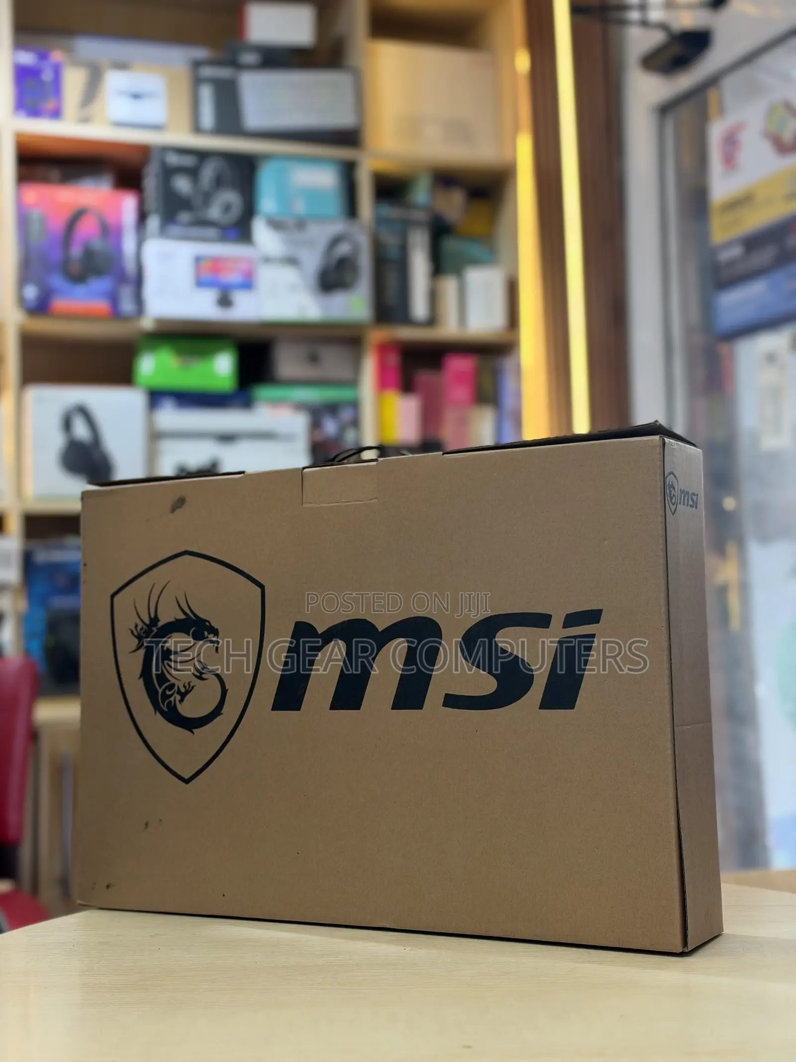 New Laptop MSI Stealth 16 AI Studio 32GB Intel Core Ultra 9 SSD 1T