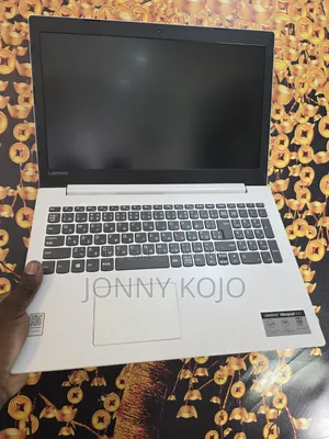Laptop Lenovo IdeaPad 330 8GB Intel Core i3 HDD+SSD 500GB