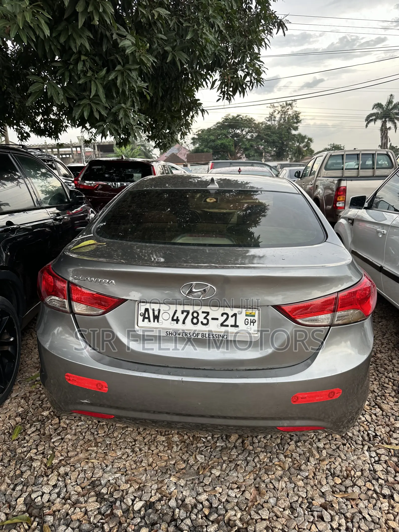 Hyundai Elantra GLS Sedan FWD (1.8L 4cyl 6M) 2013 Gray