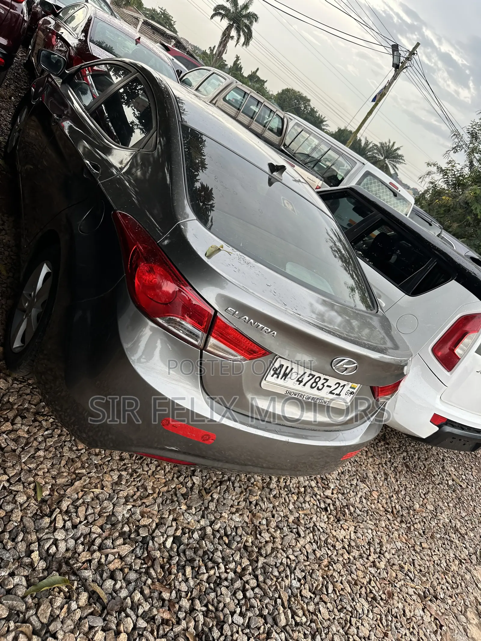 Hyundai Elantra GLS Sedan FWD (1.8L 4cyl 6M) 2013 Gray