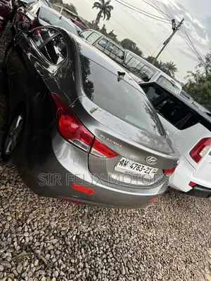 Hyundai Elantra GLS Sedan FWD (1.8L 4cyl 6M) 2013 Gray