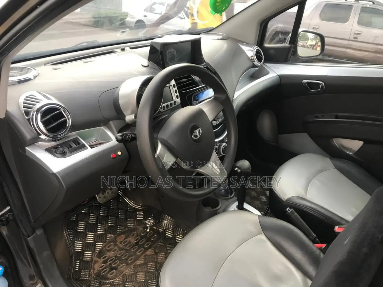 Chevrolet Spark LT 2012 Gray