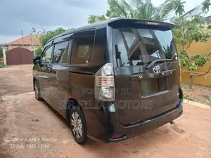 Toyota Voxy V 2WD 8-Seater 2013 Black