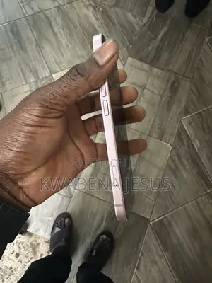 Apple iPhone 15 128 GB Pink
