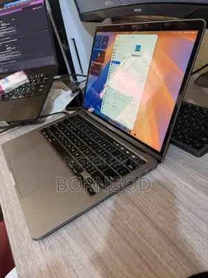 Laptop Apple MacBook Pro 2020 16GB Intel Core i7 SSD 512GB