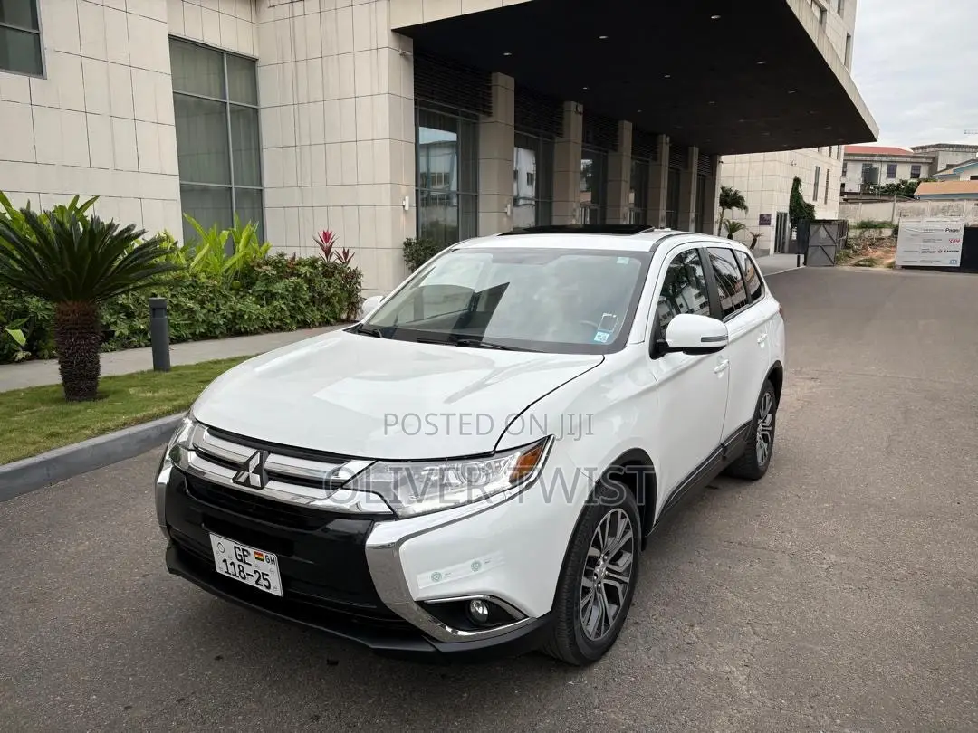 Mitsubishi Outlander SEL FWD 2019 White