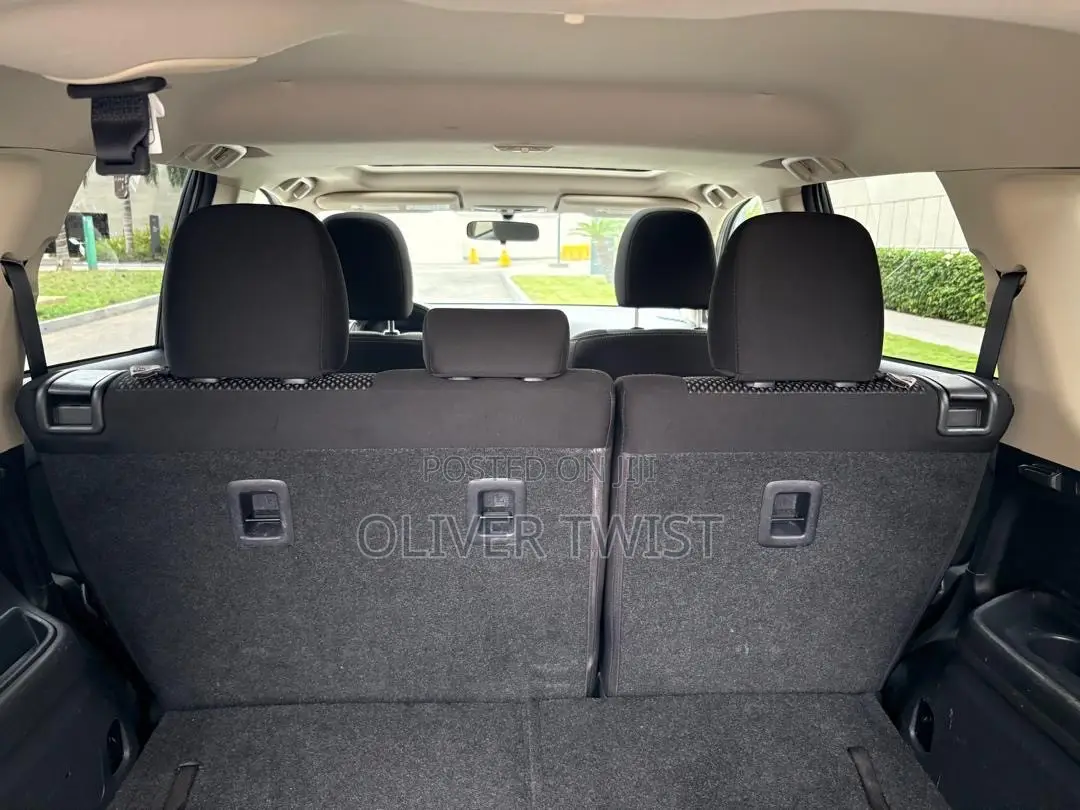 Mitsubishi Outlander SEL FWD 2019 White