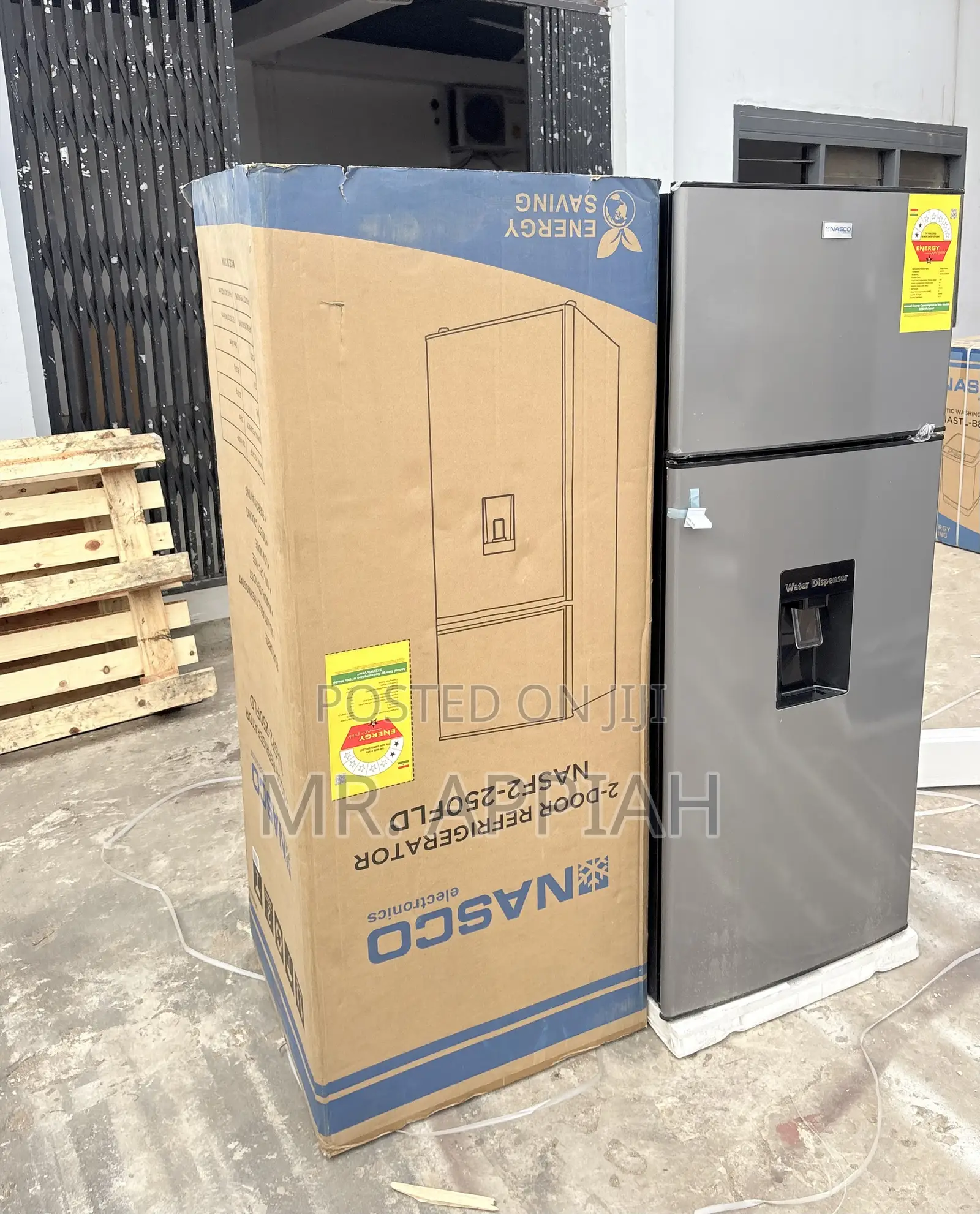 Quality Chilling Nasco NasF2-250fld Fridge With Water Dispenser(210L)
