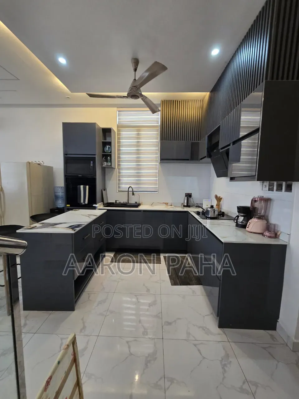 Furnished 7bdrm House in Tema Metropolitan for rent