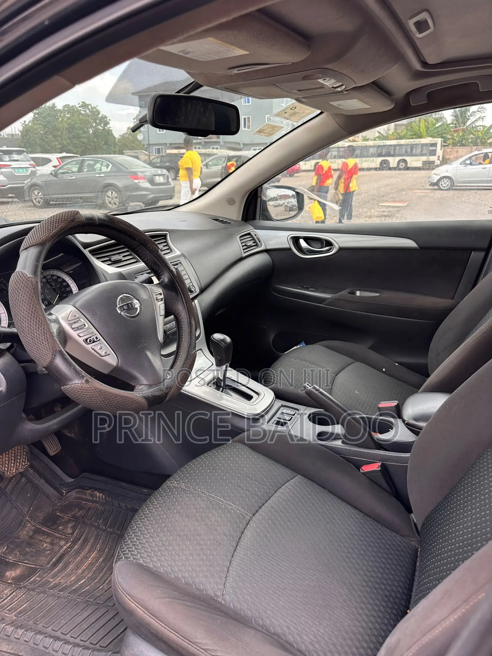 Nissan Sentra SR 4dr Sedan (1.8L 4cyl CVT) 2015 Black
