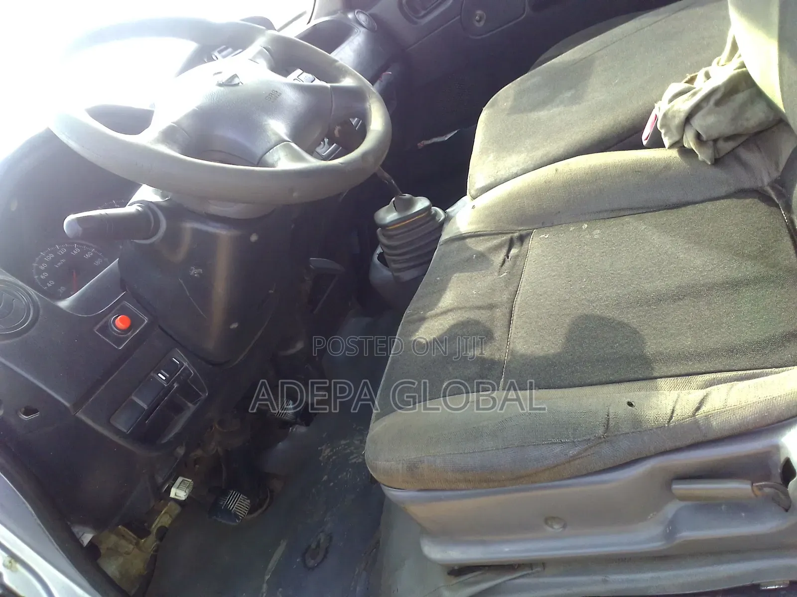 Nissan Caravan (Urvan) 2013 Grey
