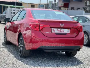 Toyota Corolla SE (1.8L 4cyl 2A) 2019 Red