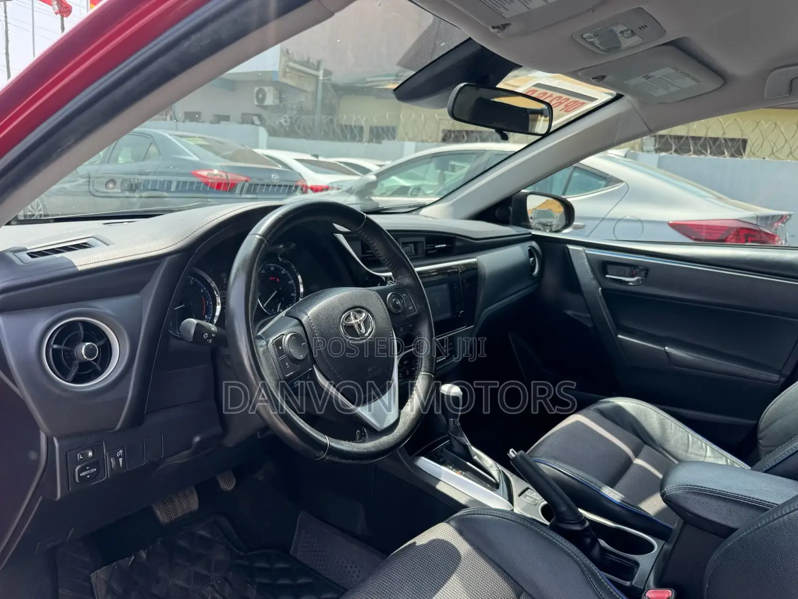 Toyota Corolla SE (1.8L 4cyl 2A) 2019 Red