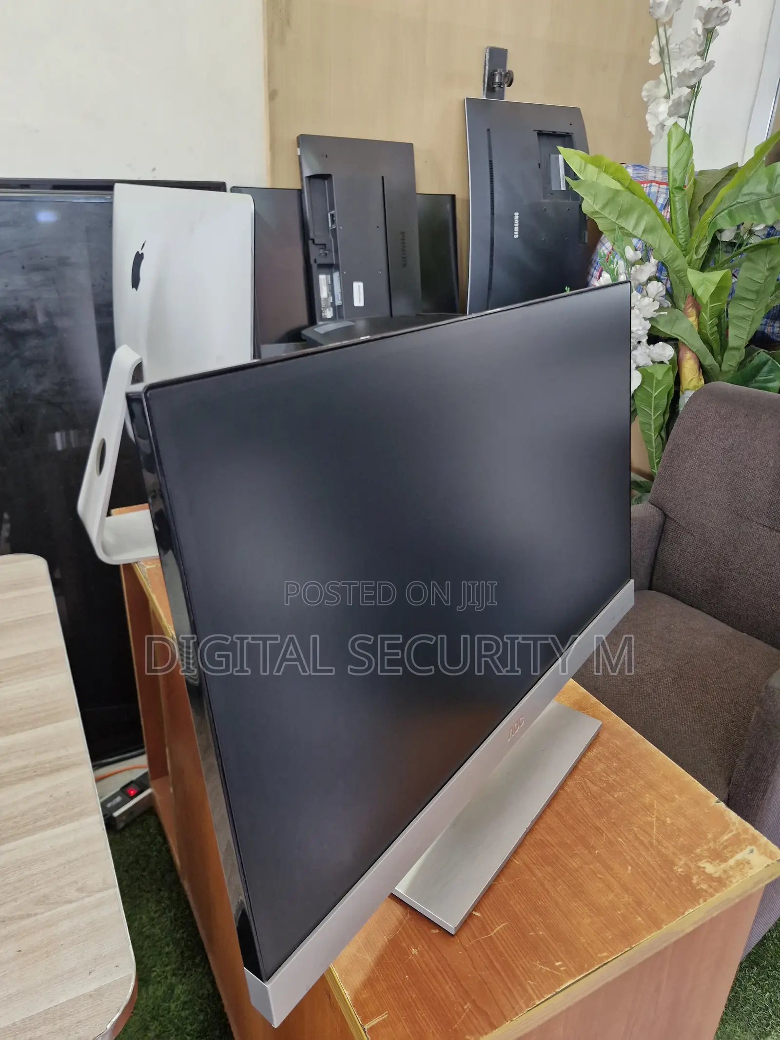 27'' Flameless Model AOC Monitor
