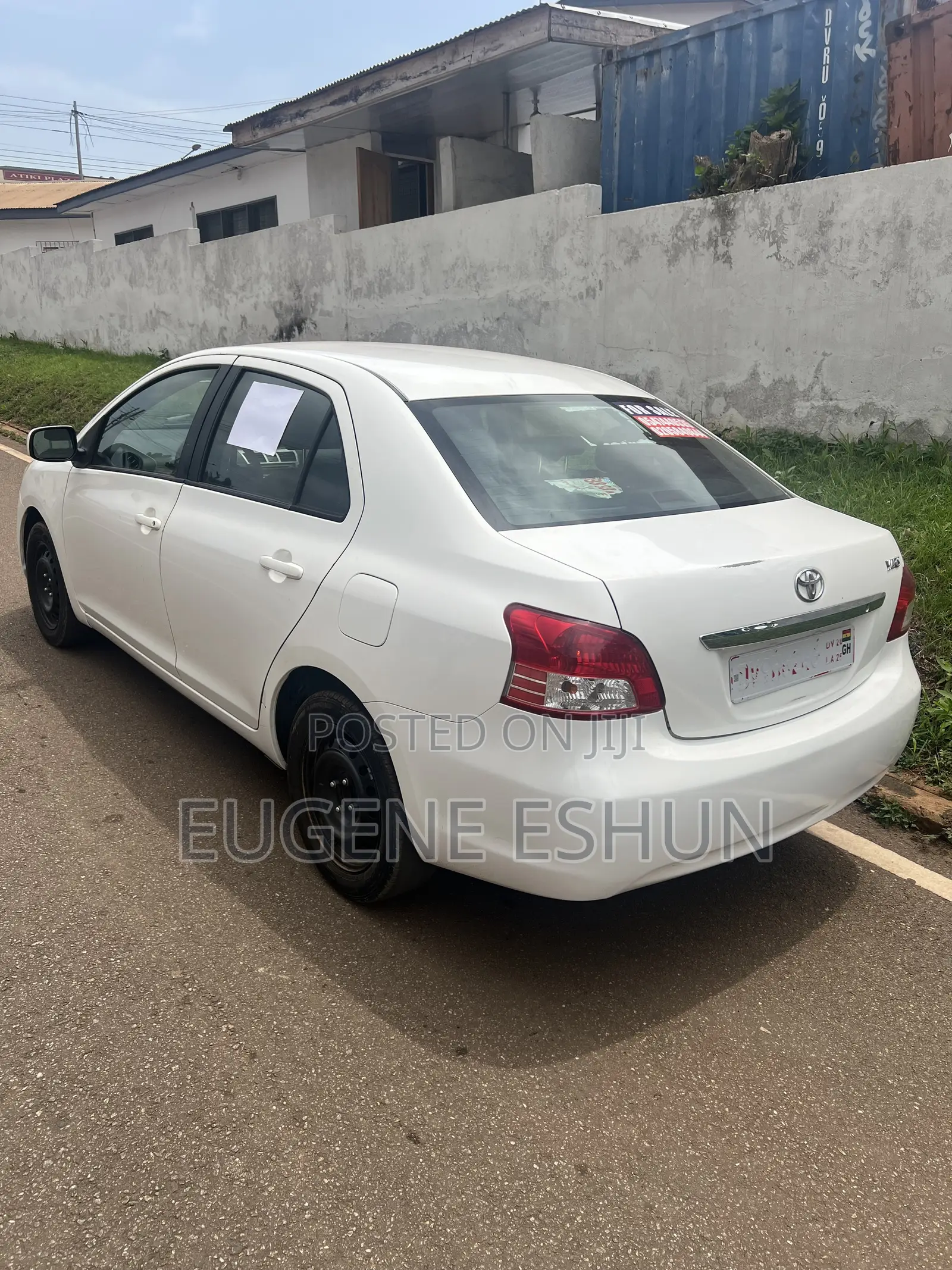 Toyota Yaris 2012 White