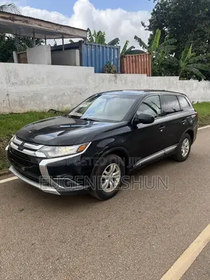 Mitsubishi Outlander 2016 Black