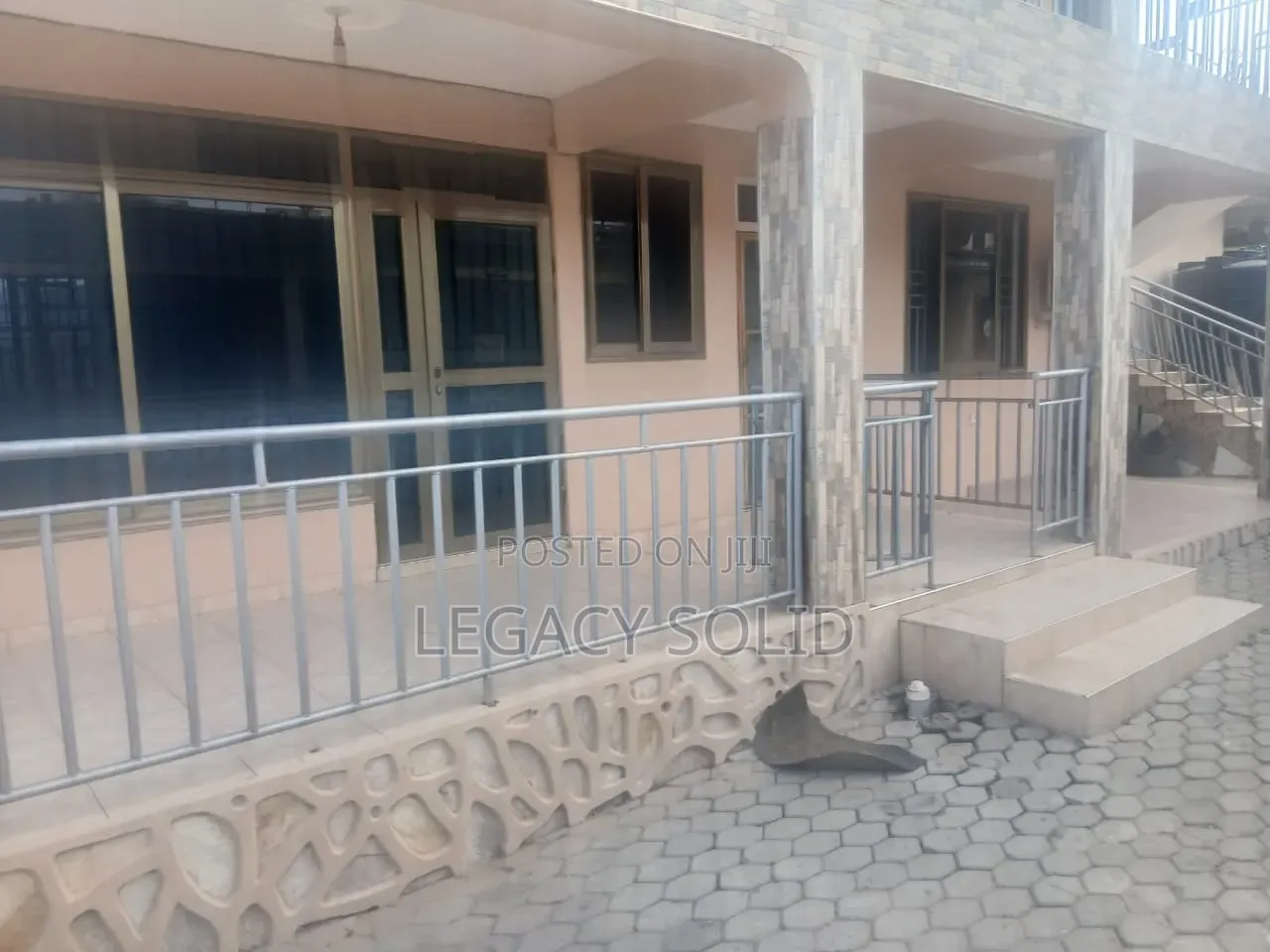 2bdrm Apartment in Legacy Solid Real, New Town for rent