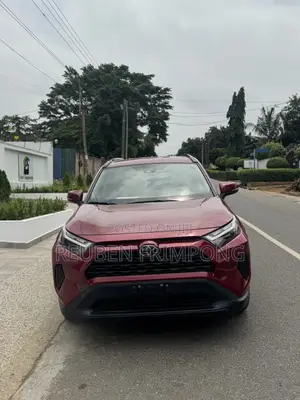 Toyota RAV4 2022 Red