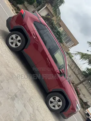 Toyota RAV4 2022 Red