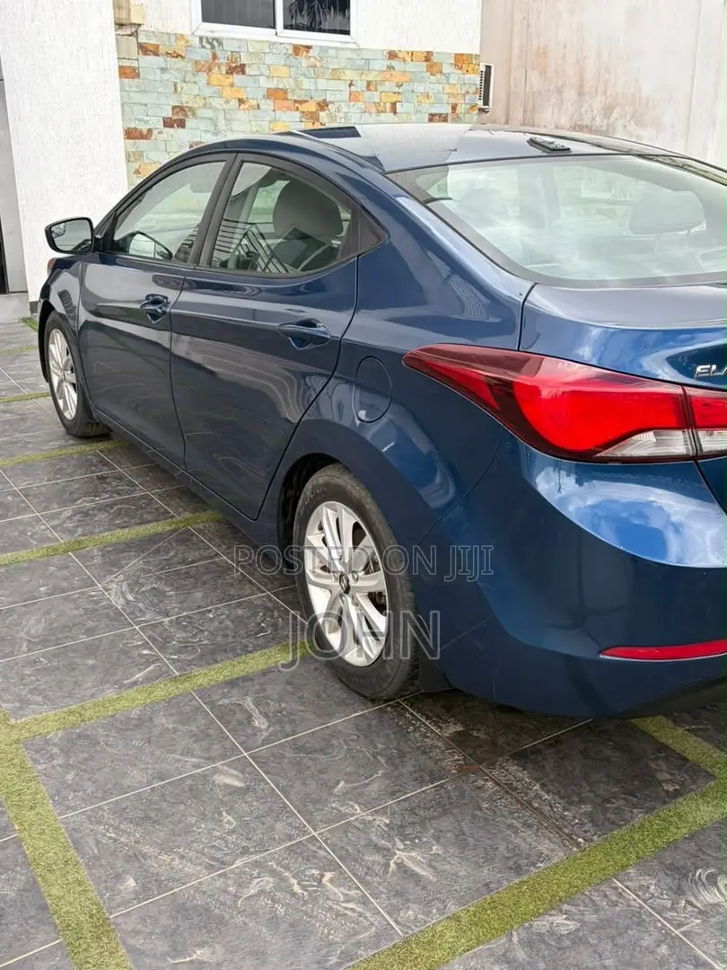 Hyundai Elantra SE Sedan FWD (1.8L 4cyl 6A) 2016 Blue