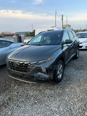 Hyundai Tucson SE 2022 Gray