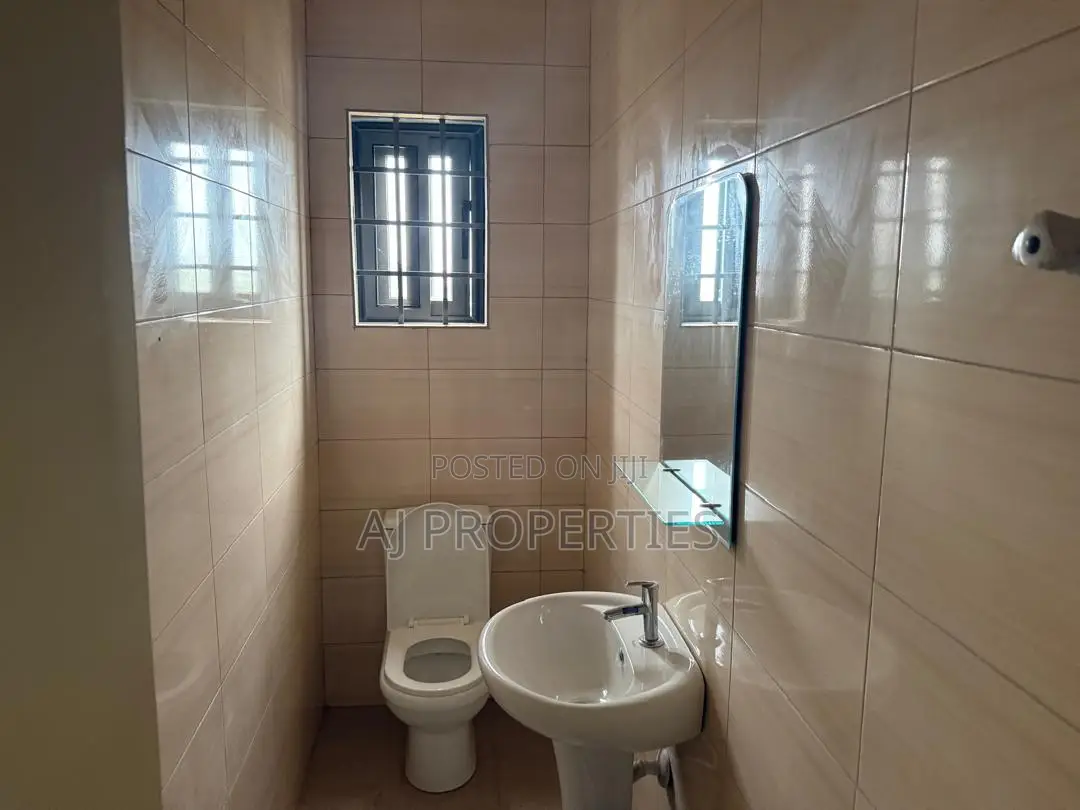 2bdrm Apartment in Adenta for rent